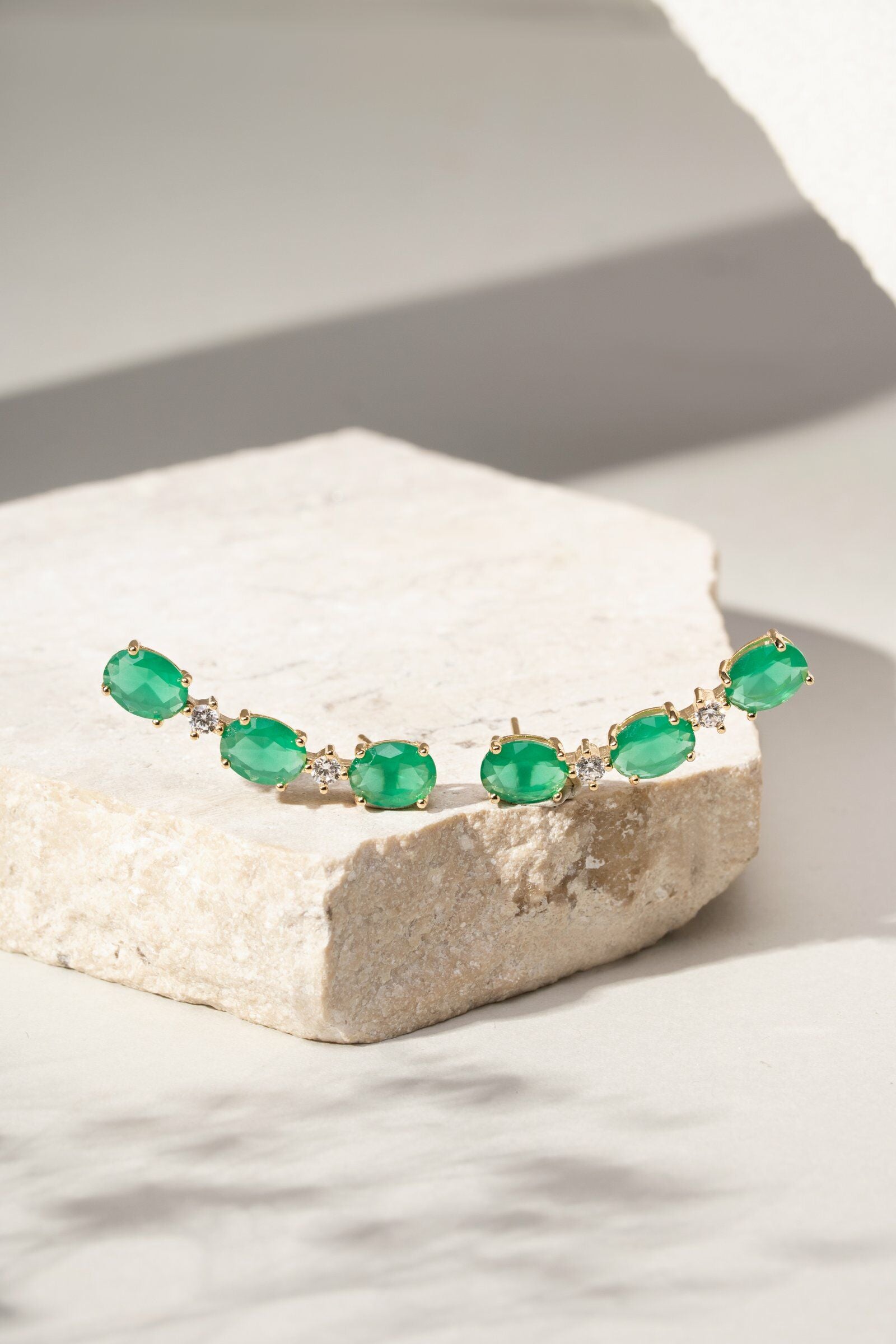 Brinco Ear Cuff Triplo Esmeralda