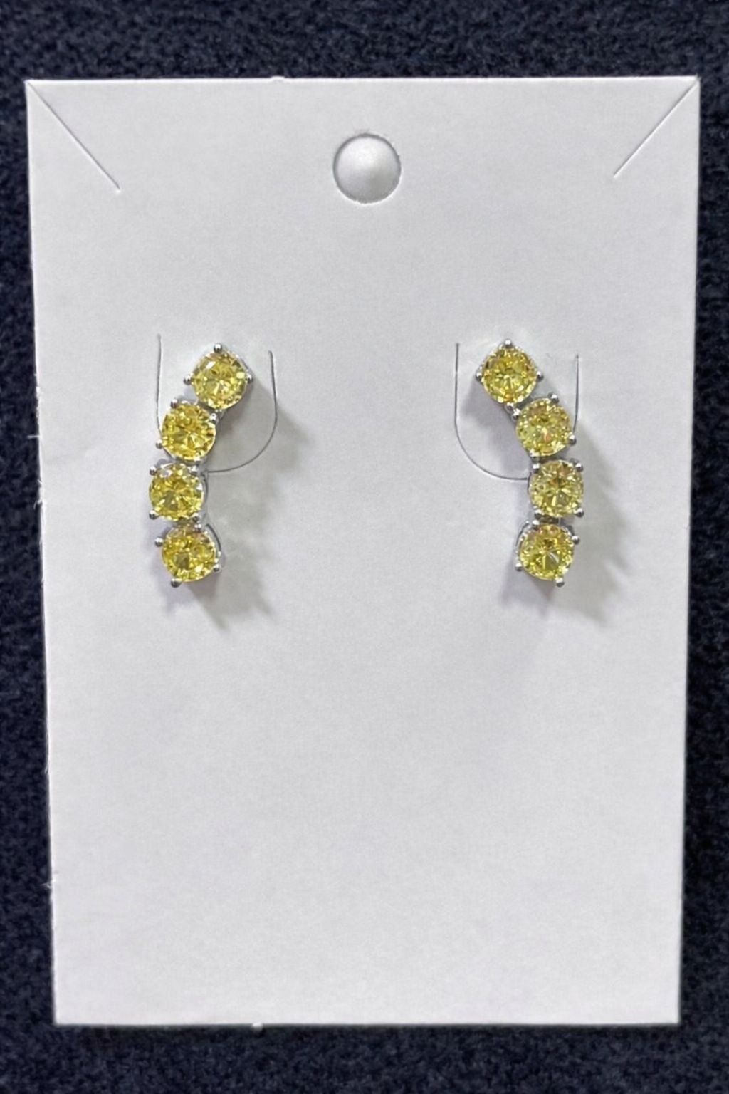 Ear Cuff Citrino Iced – Brilho Moderno Impactante